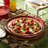 EH 761X Amb PizzaStone CherryTomatoes Olives Roquette Outdoor2 A