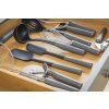 Stěrka nabírací silikonová KitchenAid CORE LINE šedá 2