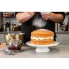 Stojan na dort KitchenCraft Sweetly Does It 26 cm, porcelán3