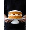 Stojan na dort KitchenCraft Sweetly Does It 26 cm, porcelán2