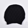 Cap knitted with a plastic pattern _S60663