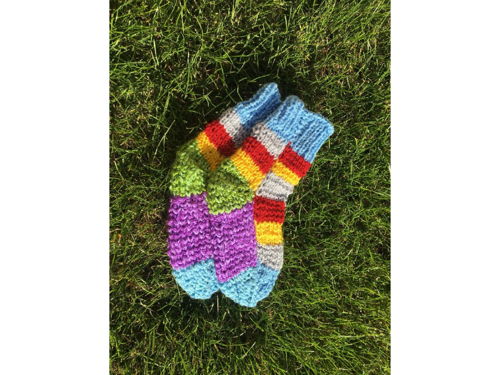 Ponožky od Magdy Ručně pletené veselé ponožky vel. 27-30 Barva: sv.modrá-fialová
