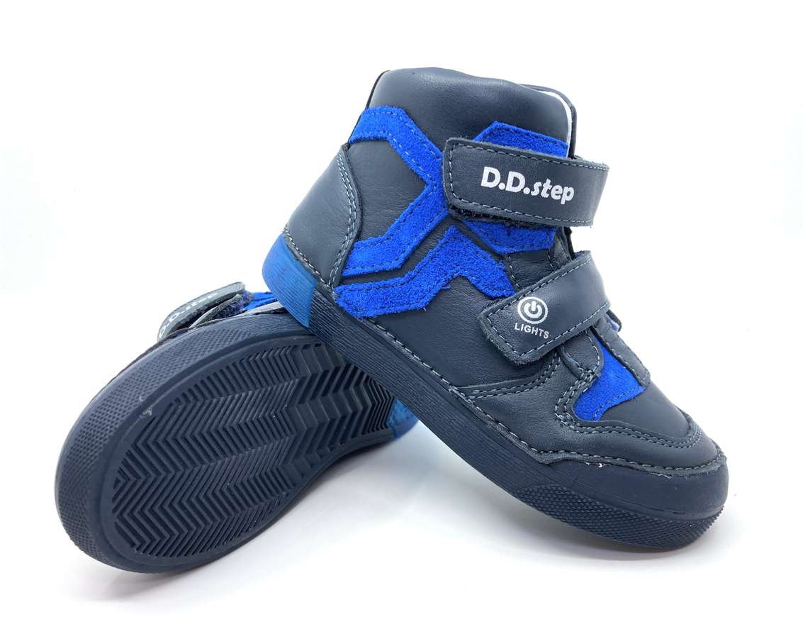 DD Step A068-577 Bermuda Blue Velikost: 33