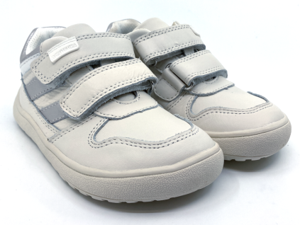 białe całoroczne buty barefoot