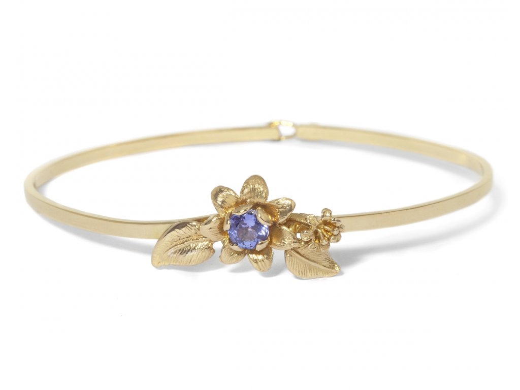 Sakura gold bracelet with Tanzanite