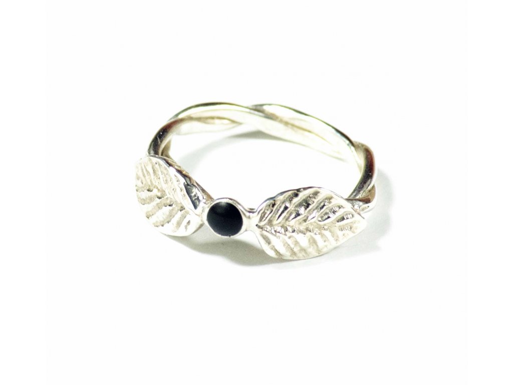 Černý dámský stříbrný smaltový prsten s lístky (Velikost prstenu 76 (24,3mm))