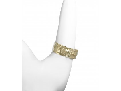 Gold wedding ring hammered wider