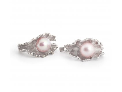 Ocean earrings with puzetta pearl hanging