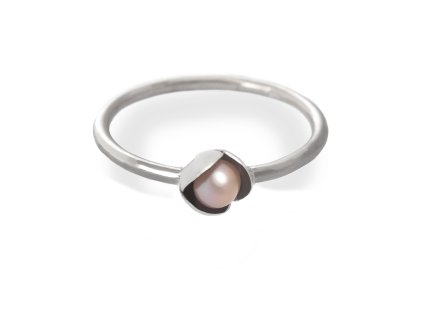 Women's silver ring with pearl Bowpearls small
