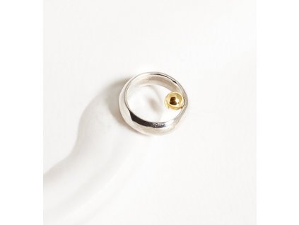 Dámské stříbrné minimalistické náušnice pecky Golden se zlatem