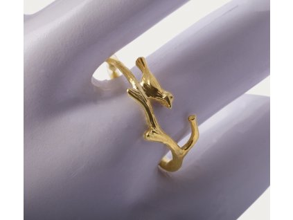 Women's gold-plated ring with a bird