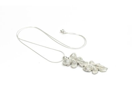Women's silver necklace with Leaf leaves longer