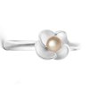 Bloom ring with pearl