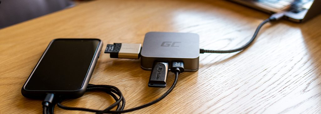 Usb-c rozbočovač v režime pracovnej plochy