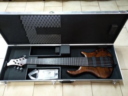 Baskytara Mayones Patriot 7