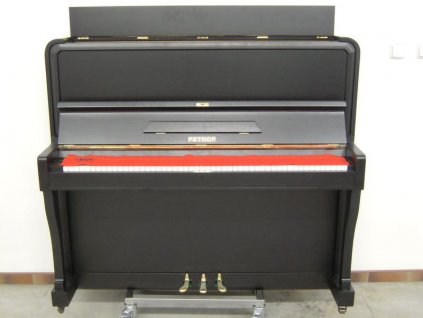 Pianino Petrof