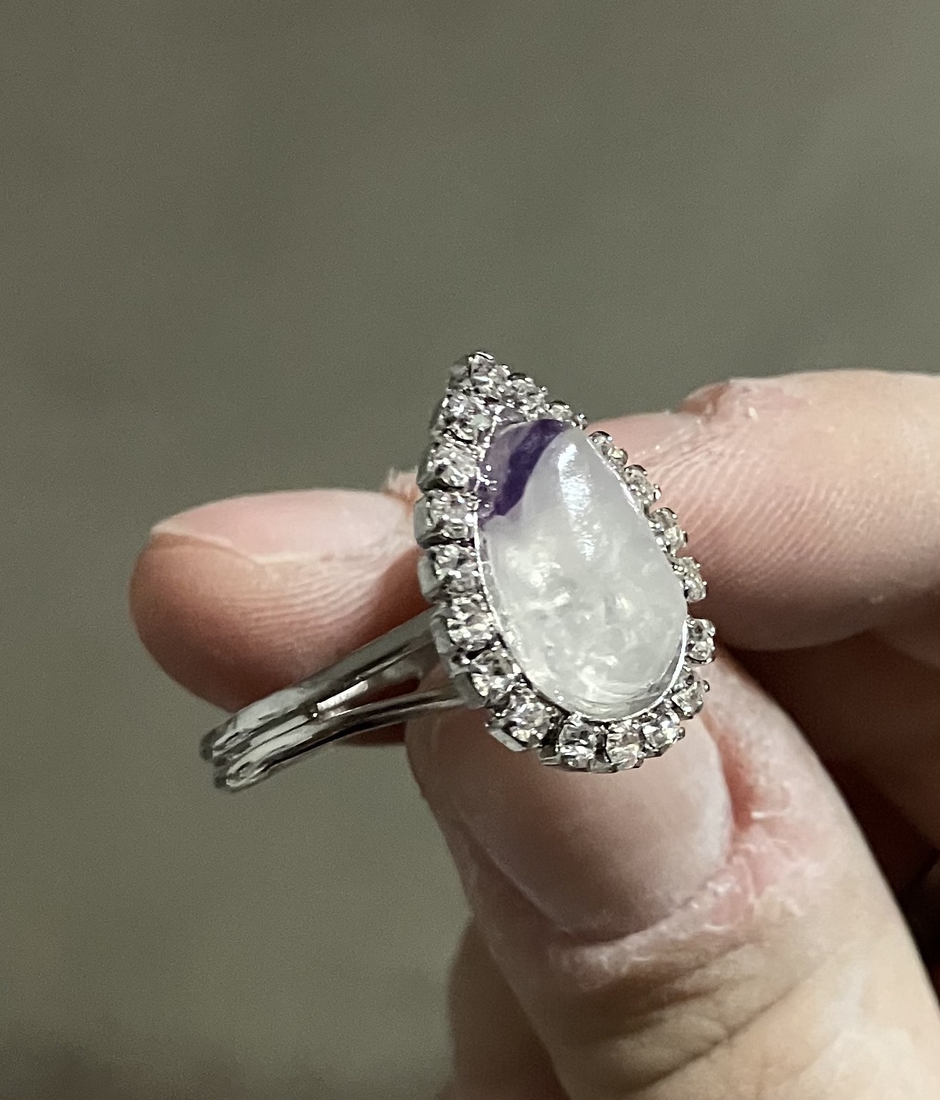 Prsten z českých minerálů