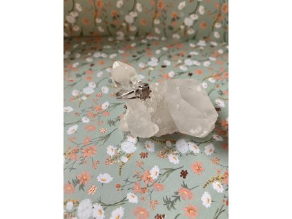 Prsten s křišťálem