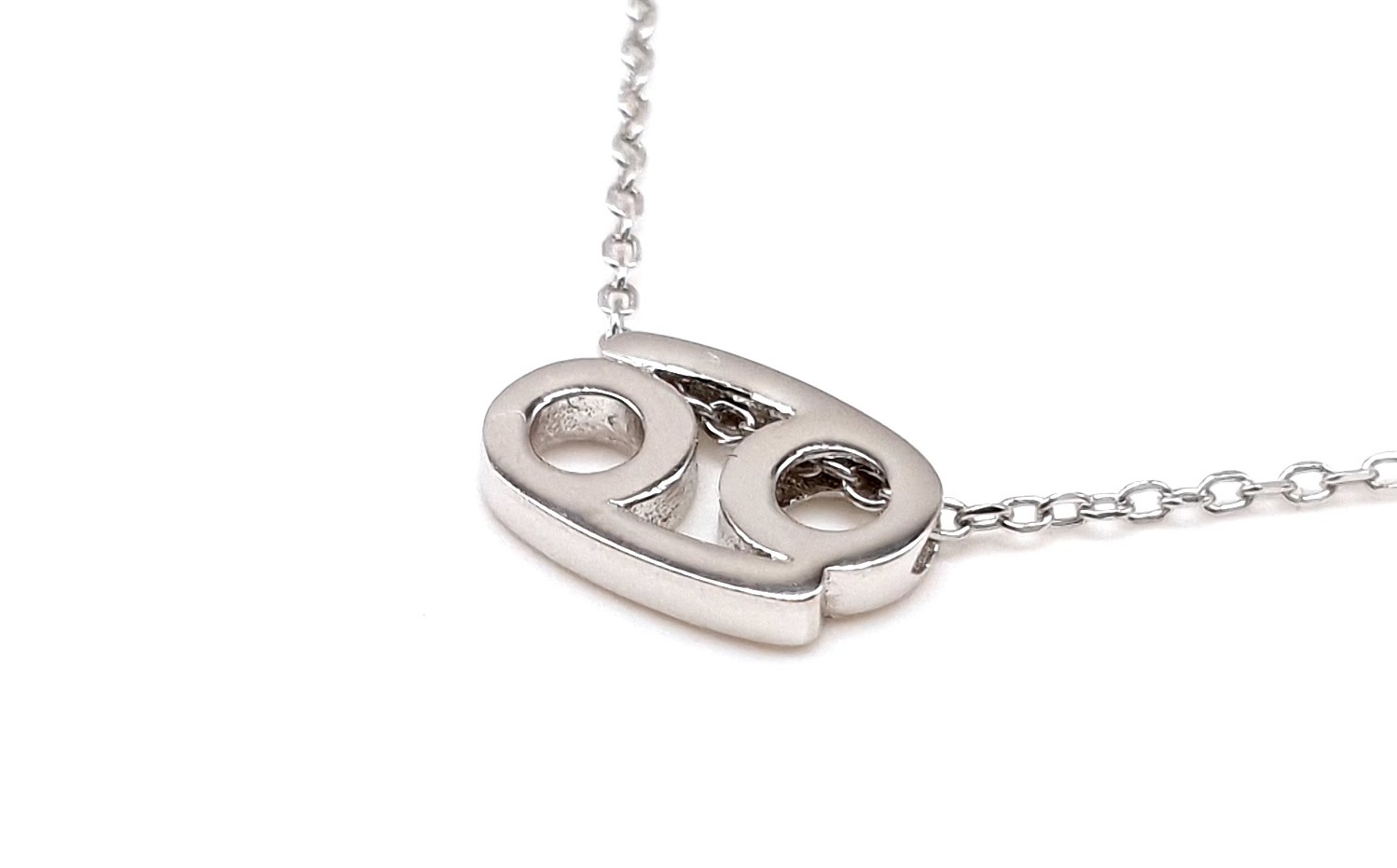 Stříbrný náhrdelník s přívěskem - znamení Rak