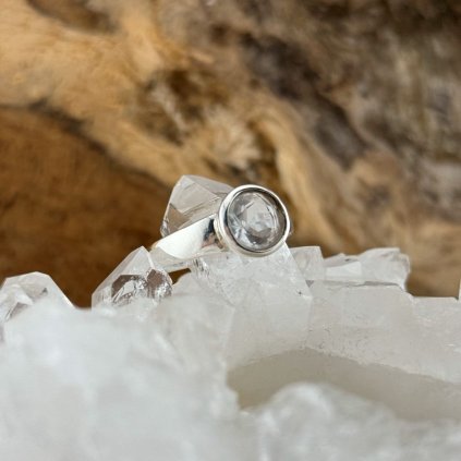 Kristal strieborny prsten klenoty zeme