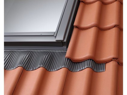 velux-lemovanie-edw-2000-so-zateplovacou-sadou-pre-profilovanu-krytinu