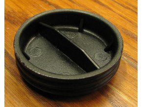 Plug-thread plug for CM-6 and OM-90 masks