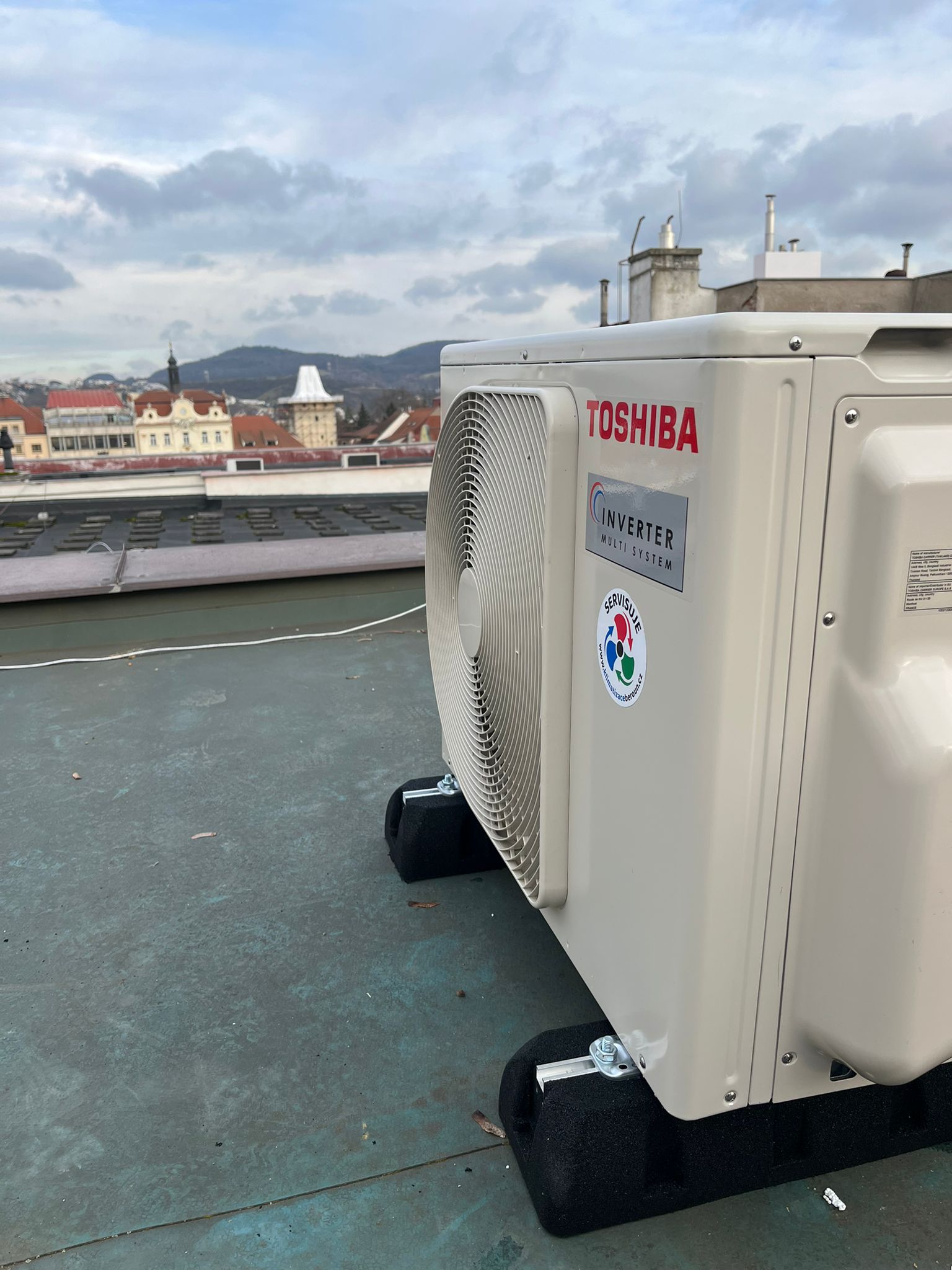 Montáž multisplitové klimatizace do advokátní kanceláře v Berouně