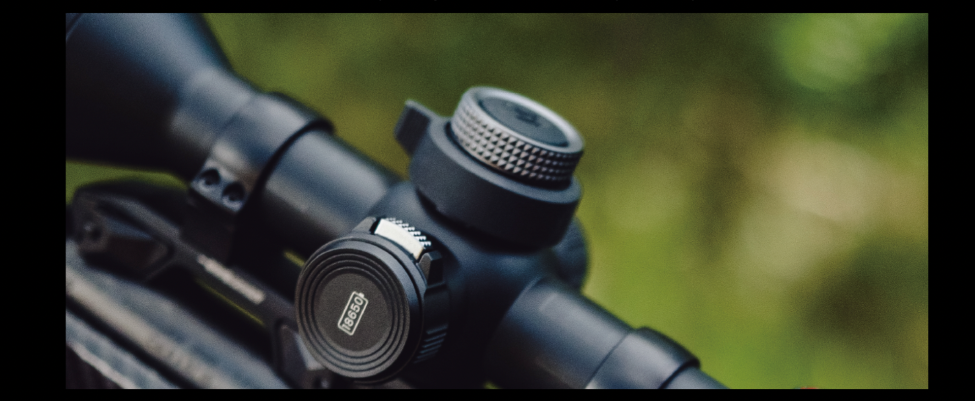 Detail ovládacího prvku termovizního zaměřovače NOCPIX ACE 2 H50R