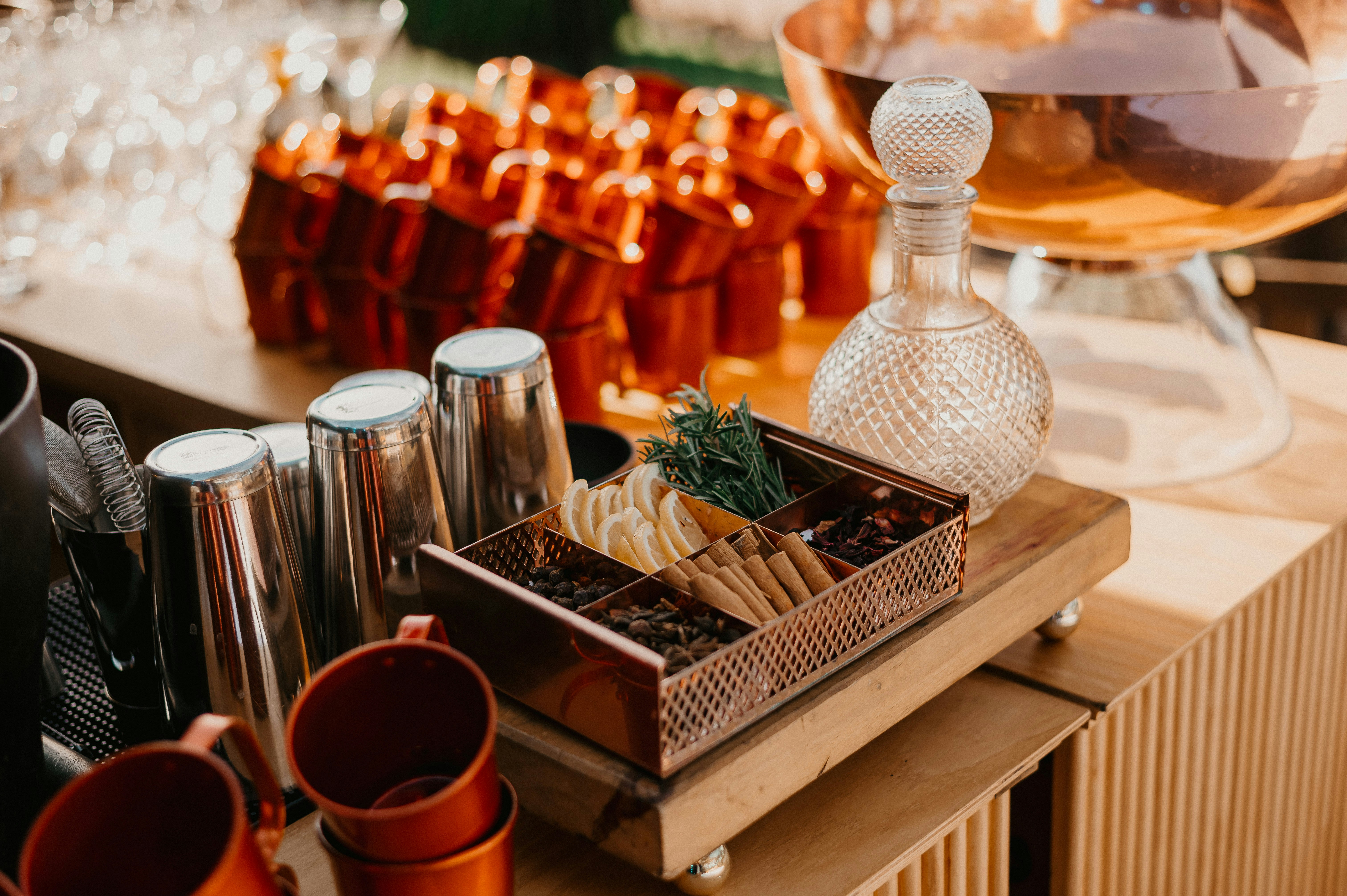 Jún & Júl v pohári: Tipy na alkoholické nápoje, ktoré stoja za váš KLIQ