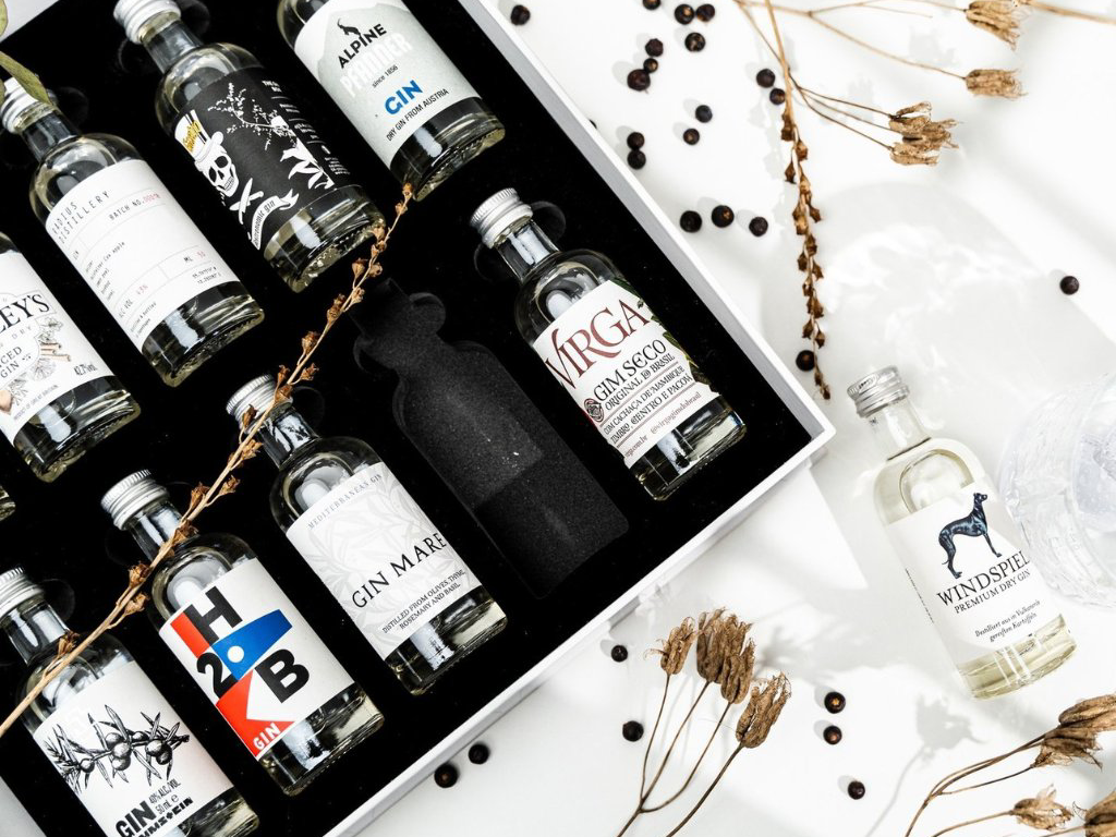 265-2_265-2-the-gin-box
