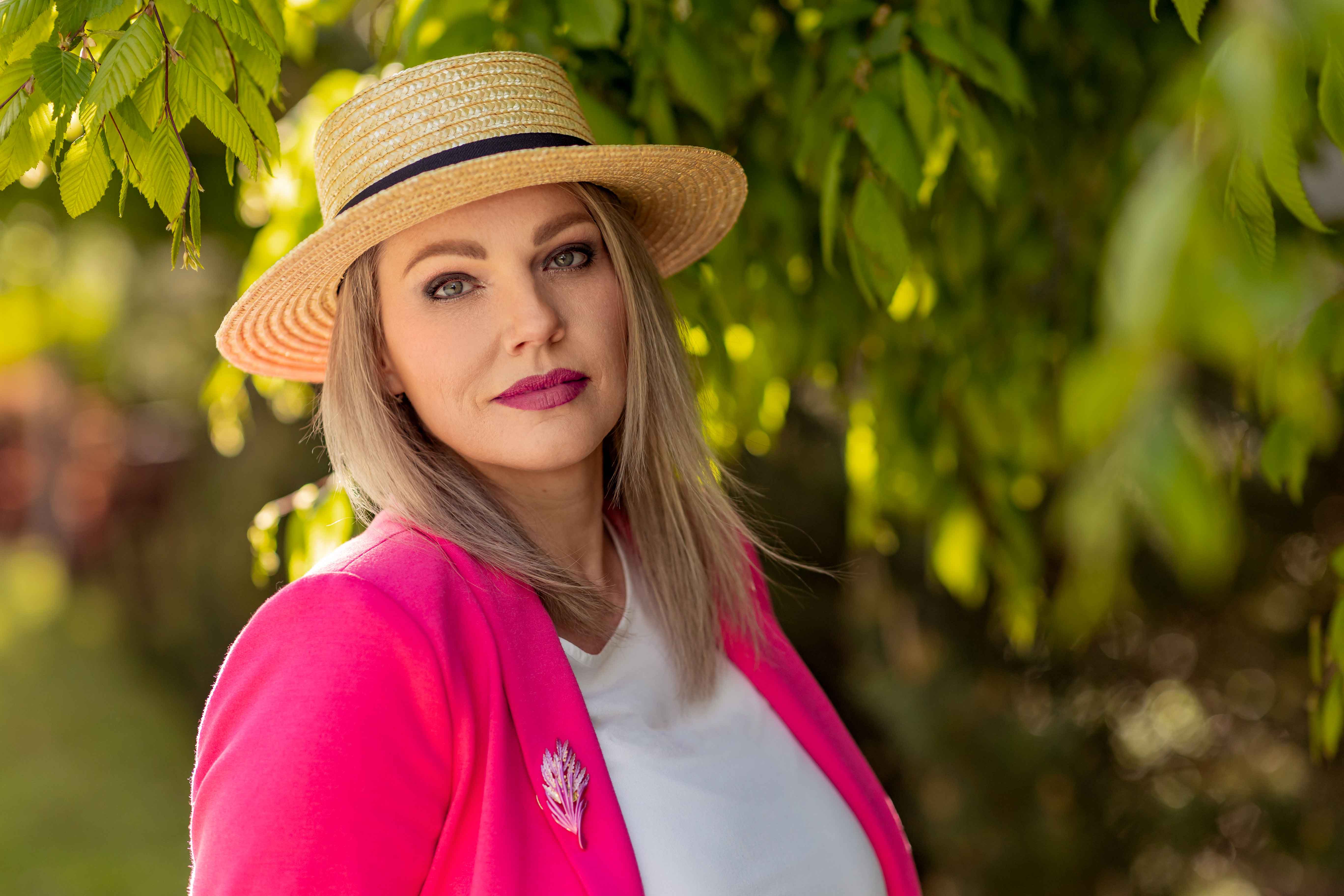 Kam připnout brož: Inspirace pro každý den