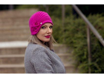 Bonneta Rabionek Dmsk vlnn epice Isabelle s mal tmav zelen outfit