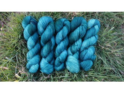 Tmavě zelená (Melír, superior, 700/100)