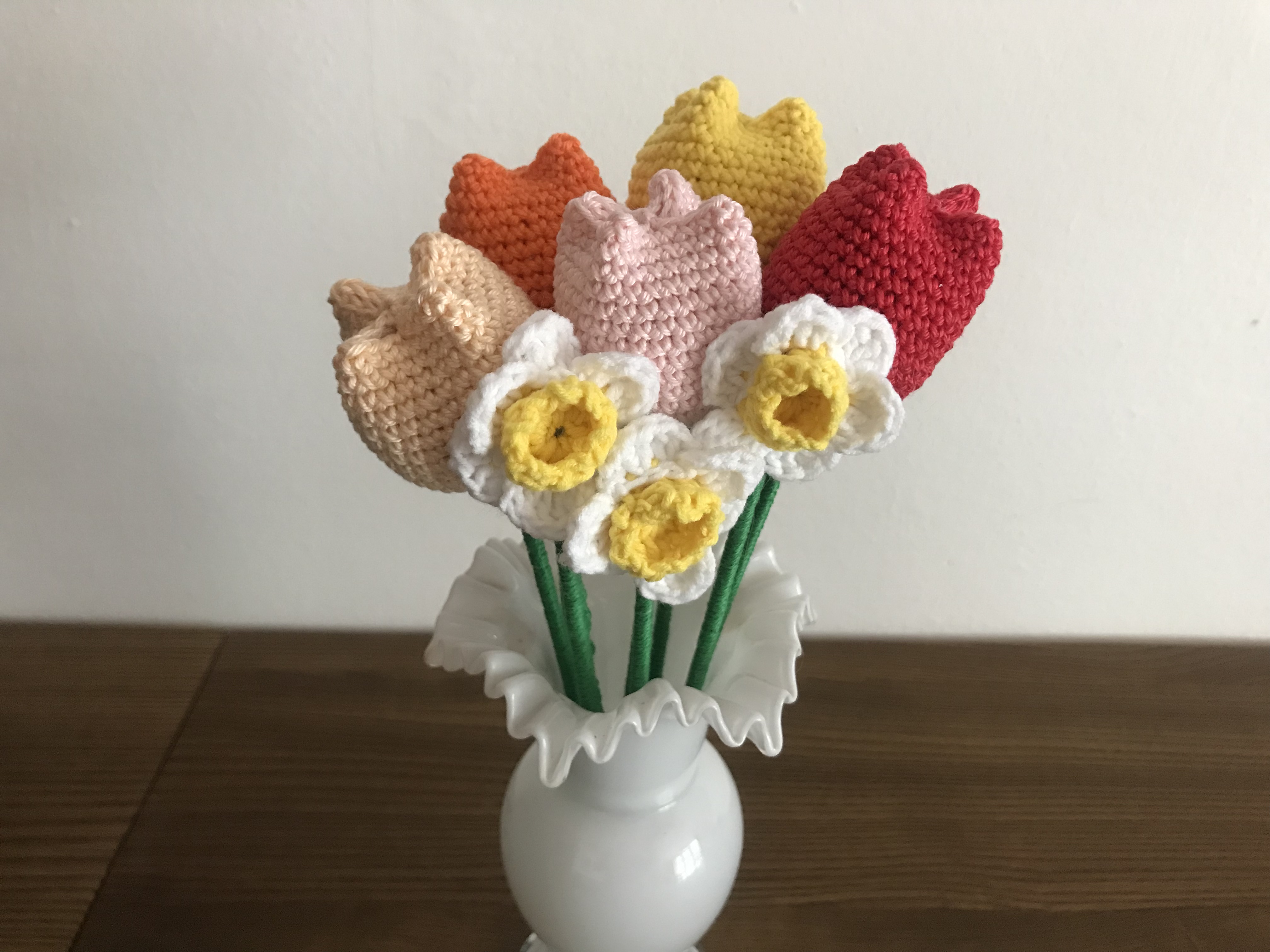Tulipán a narcis