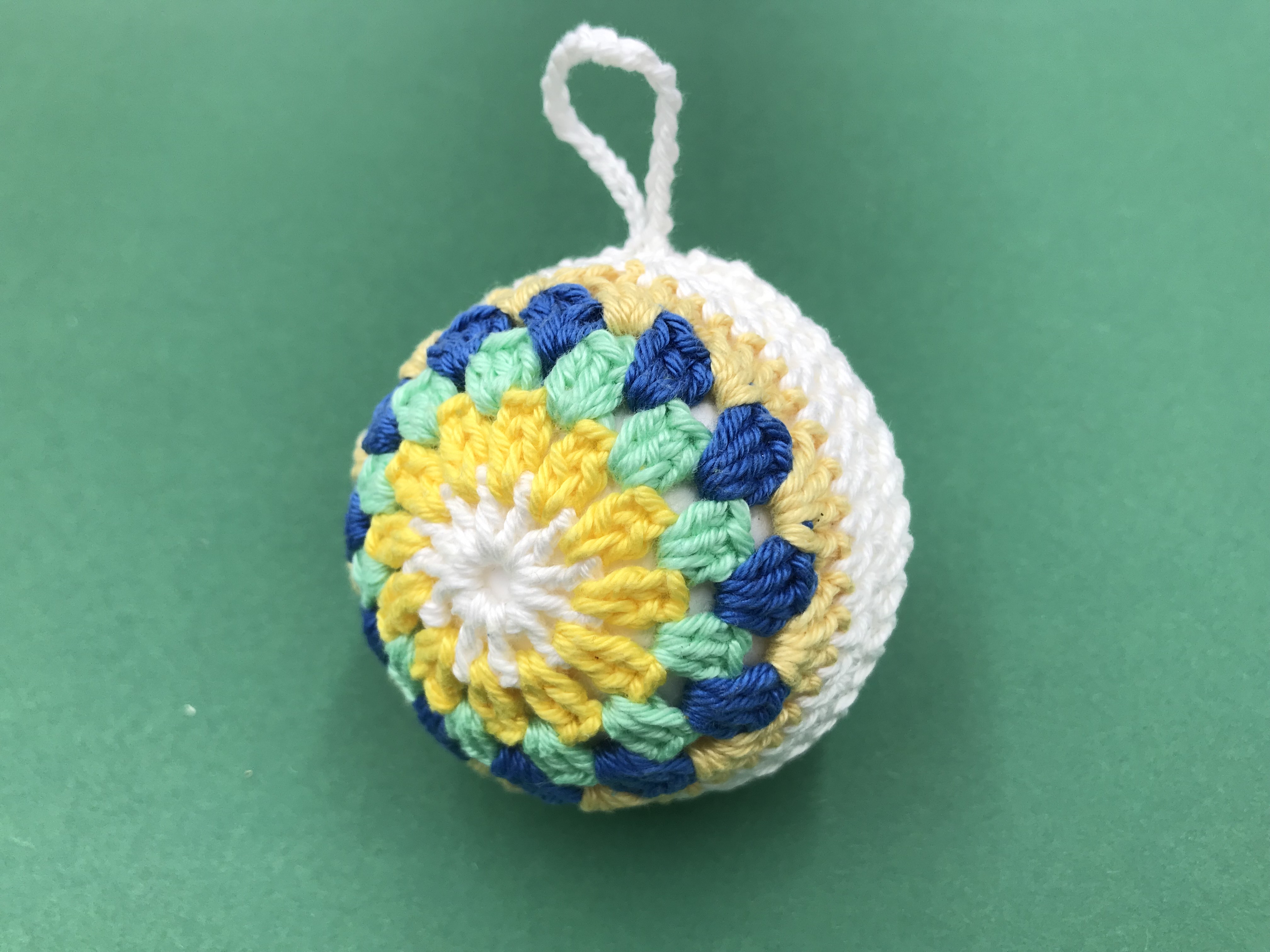 Háčkovaná koulička 2023