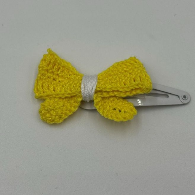 Háčkovaná ozdoba na sponku do vlasů #crochet #hackovani #ozdobadovlasů