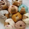 Klubíčka vlněné příze na pletení a háčkování The Wave Wool