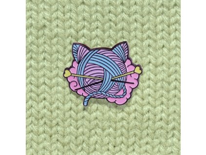 Pin Kočičí uši