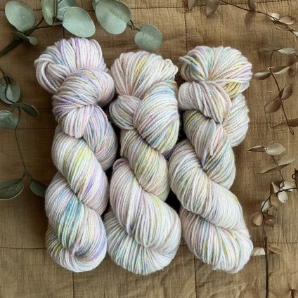 DK Merino/nylon – Spring Nectar