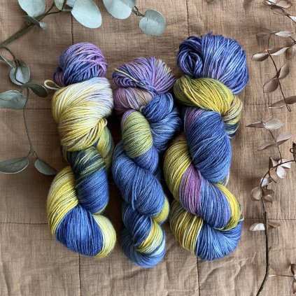 4ply Merino/nylon – Bee Flight