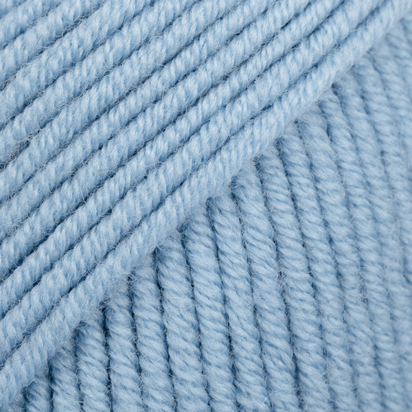 DROPS Merino Extra Fine 19 – nebeská modrá