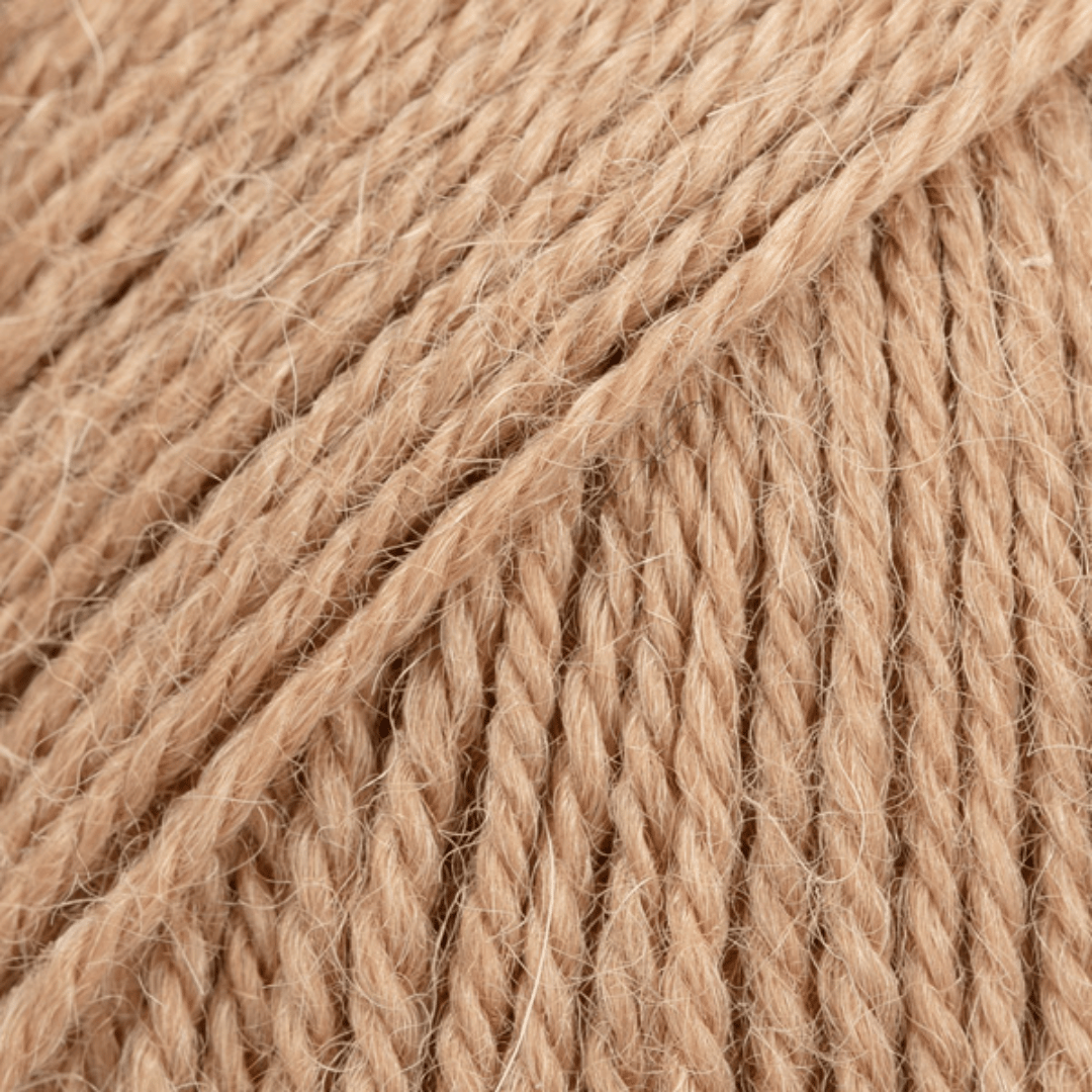 Garnstudio DROPS Design DROPS Alpaca DROPS Alpaca: 9031 mandle