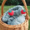 Annie's Knit zarážka na jehlici – jahoda