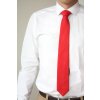 Červená kravata s bílými puntíky