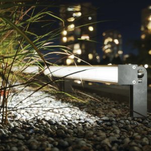 led-profil-am-gartenbeet