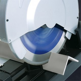 presne-zkraceni-led-profilovych-list-dle-pozadovanych-rozmeru-rovny-1