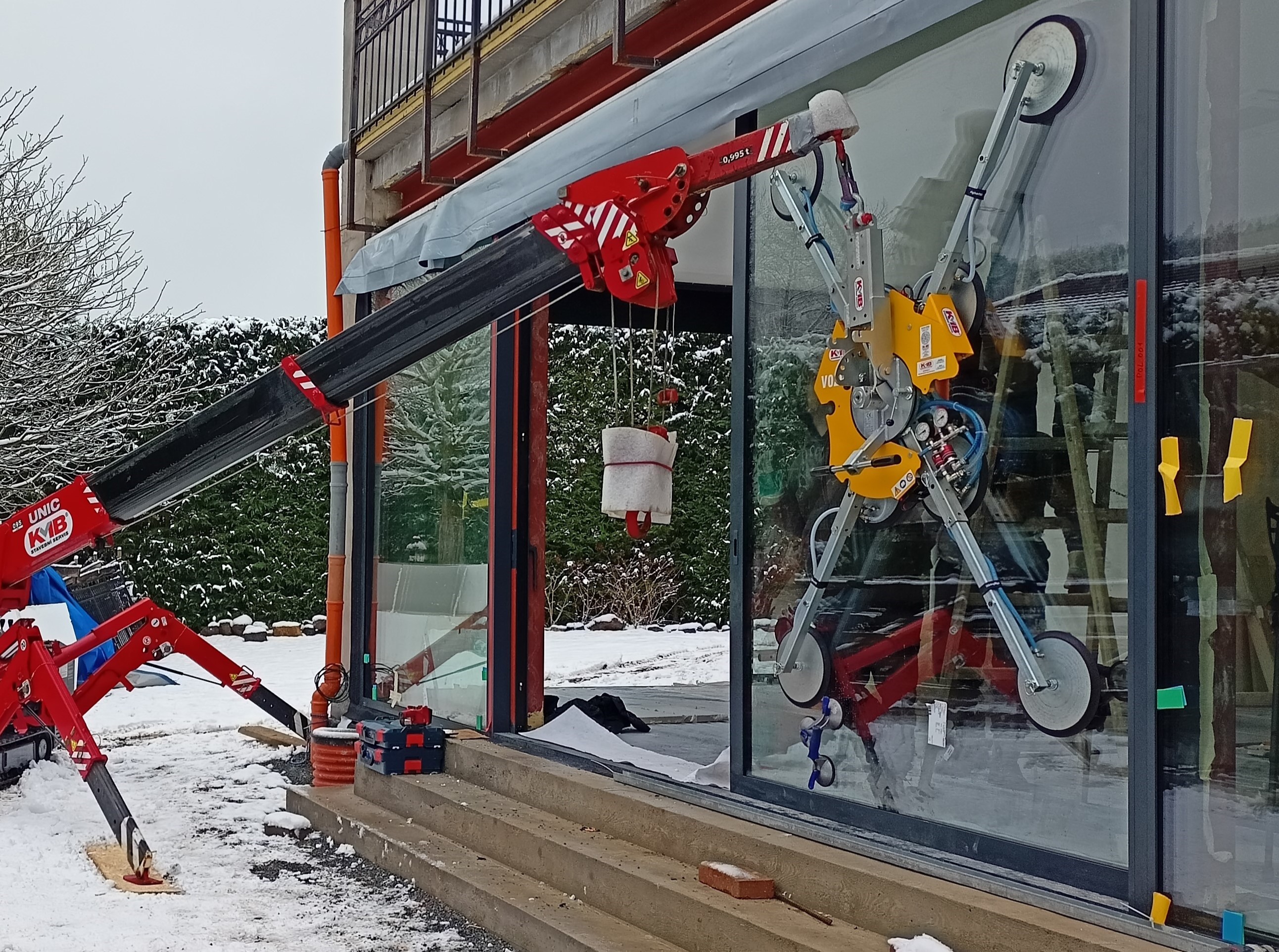 Vakuové zvedáky Righetti k pronájmu a prodeji v KMB