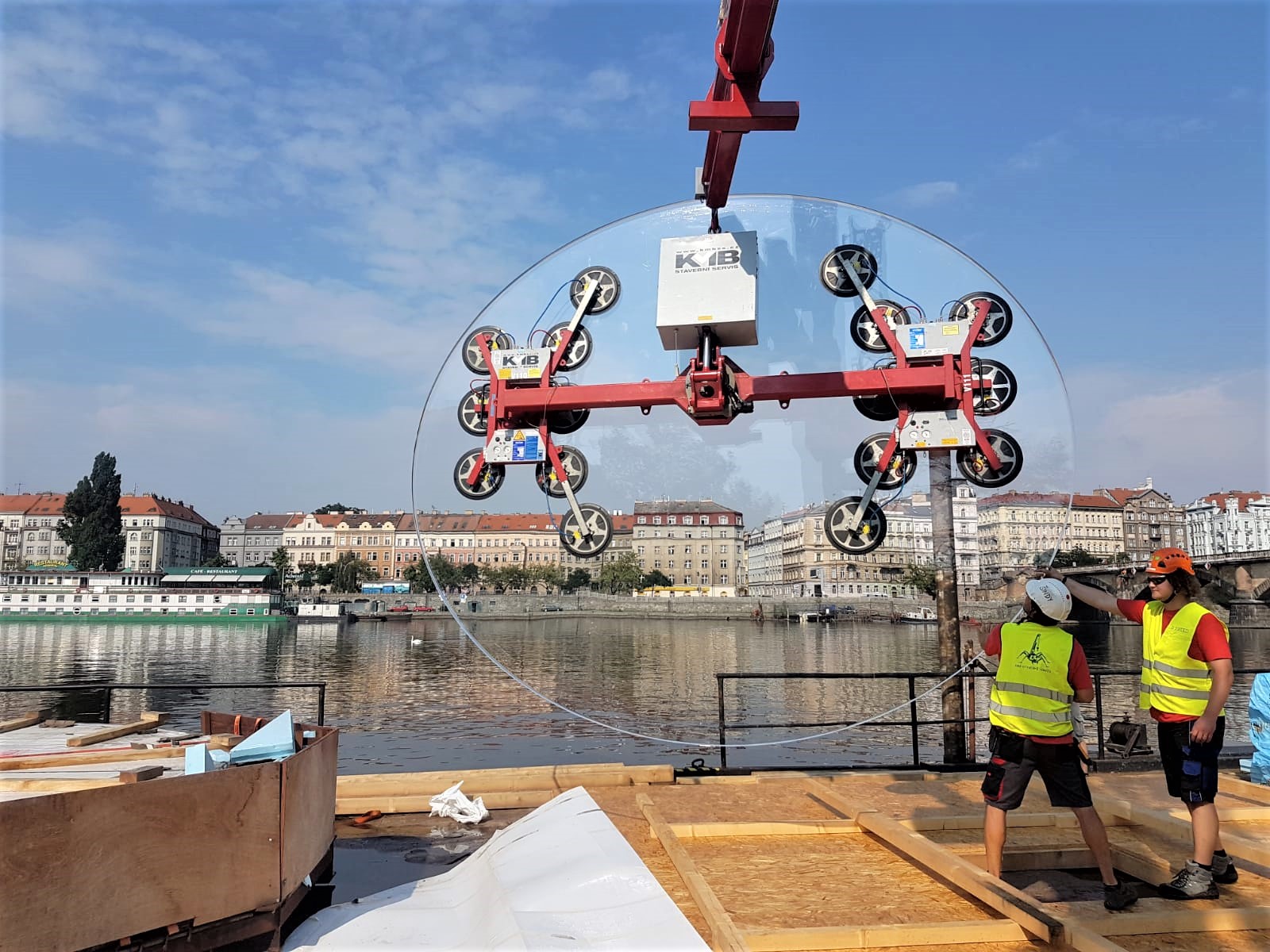 Revize zdvihacích zařízení a minijeřábů chrání vaše investice