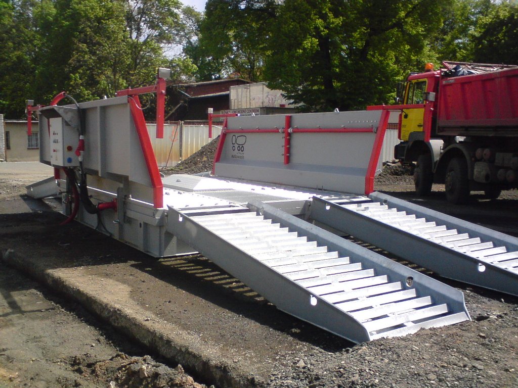 Myčky pneumatik pro nákladní vozidla