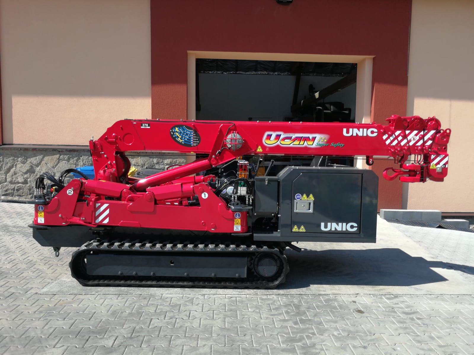 Nový UNIC URW-376 v naší flotile